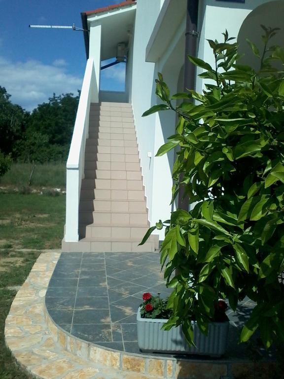 Holiday S&M Lopar Exterior photo